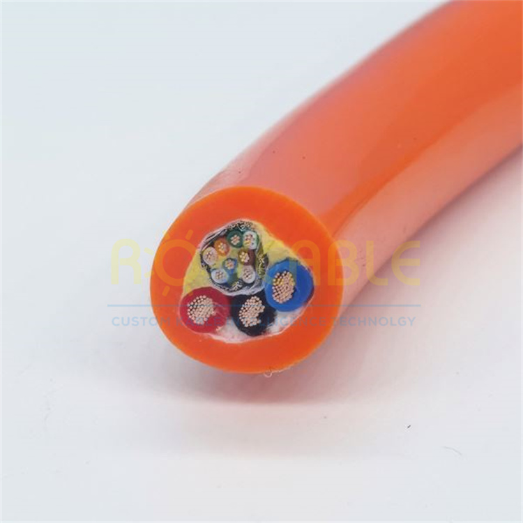 POWER AND DATE Underwater  cable (1).jpg